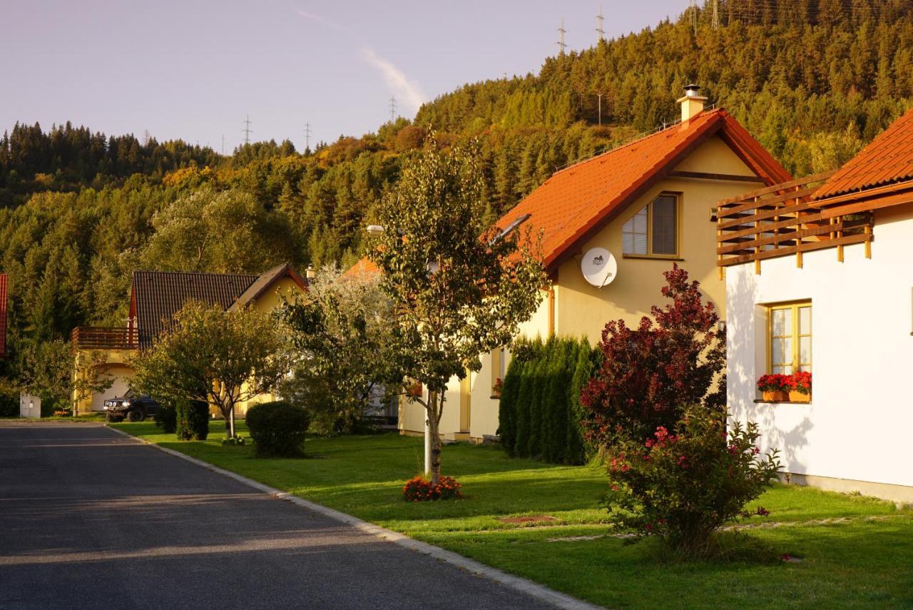 Villapark Vlasky Besenova Exterior photo